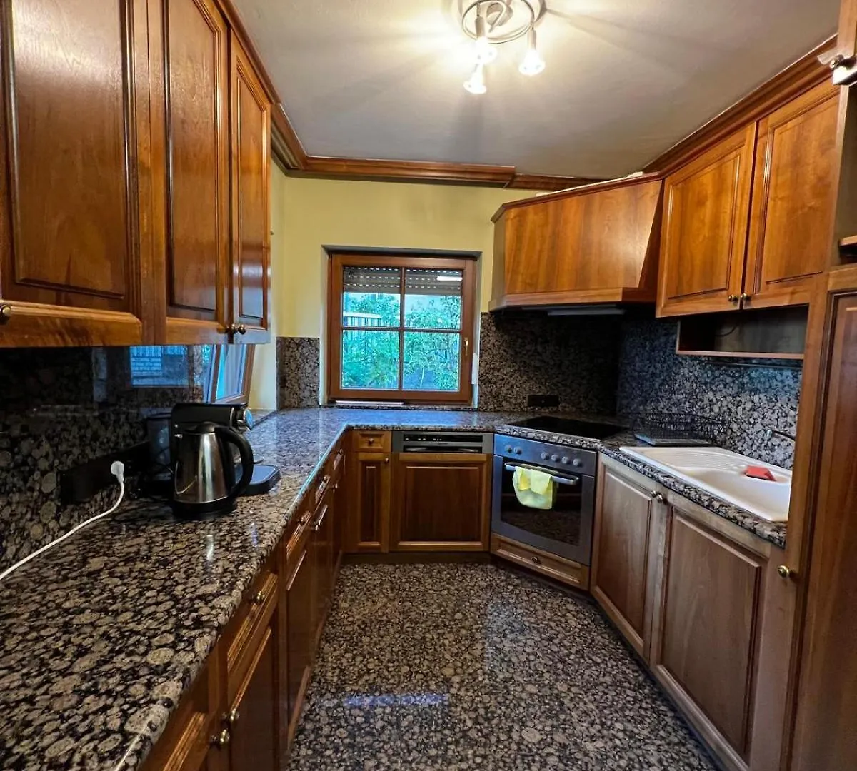 Central-Vintage Villa With Free Parking And 5Min Walk To Metro Vienna