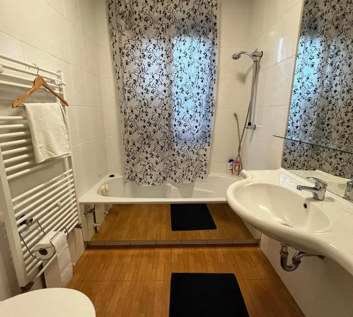 Central-Vintage Villa With Free Parking And 5Min Walk To Metro Vienna